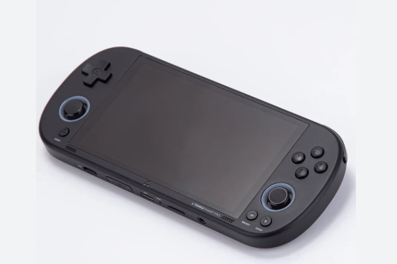 Trimui Smart Pro | 4.96" IPS Handheld Console – RGB Lighting | Linux System | Joystick Control
